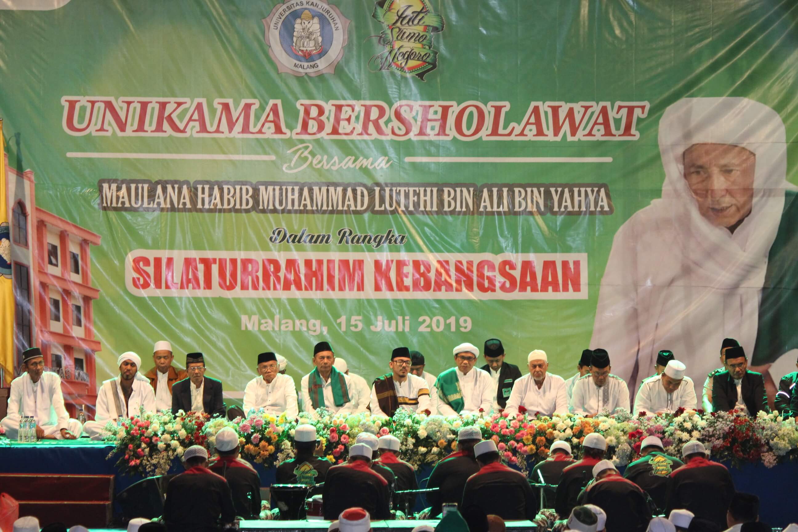 Kondusif, Universitas Kanjuruhan Malang (Unikama) Bershalawat