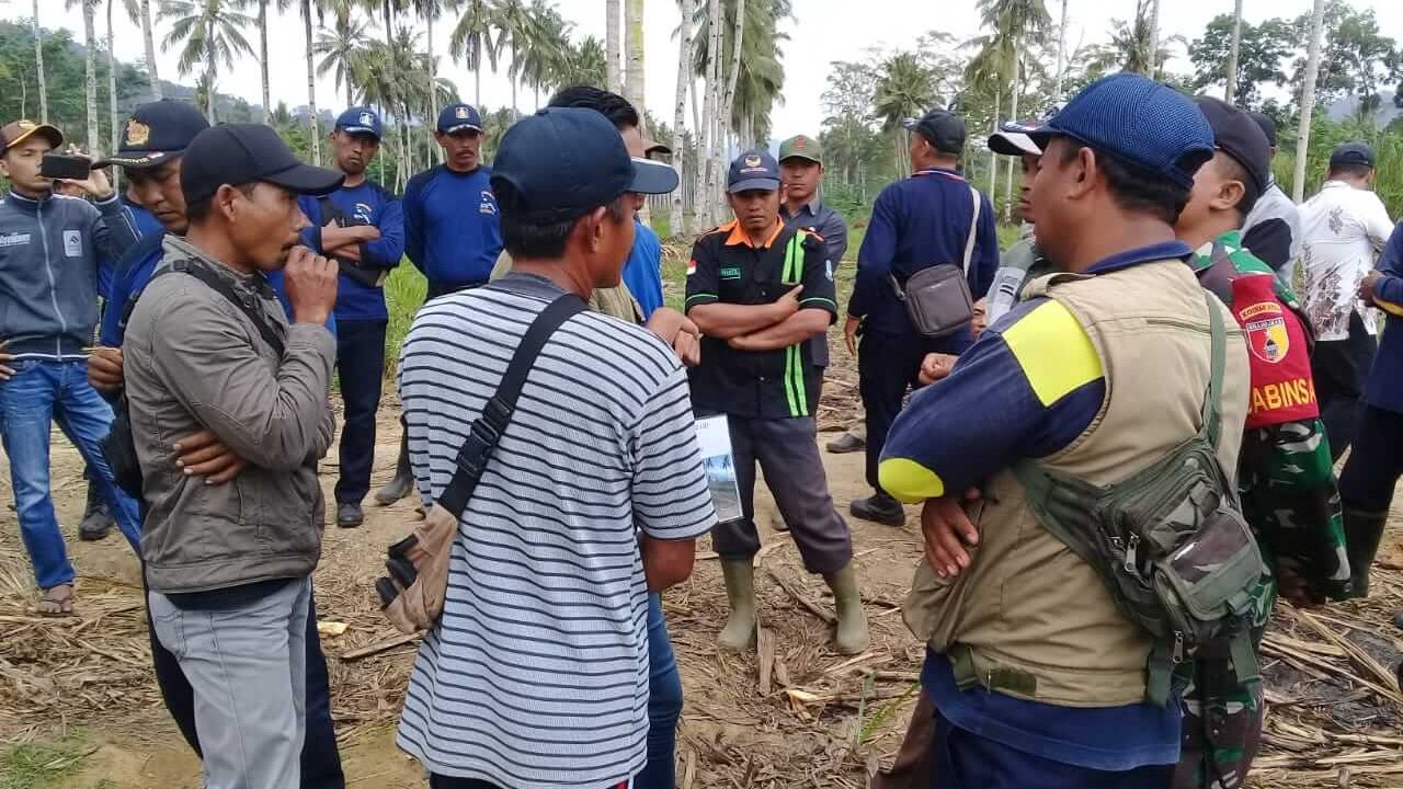 Warga Dusun Sumberdadi Pasang Patok Kepemilikan Lahan di Tanah Perkebunan Sumberjambe