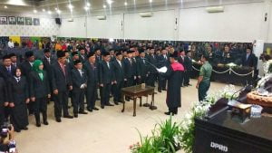 45 Anggota DPRD yang dilantik hari ini sam