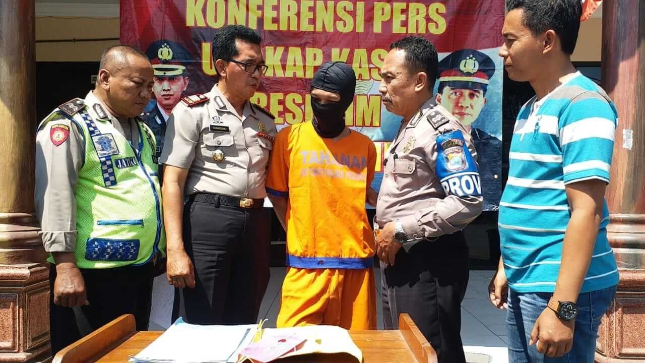 Arek Krian Hendak Transaksi Sabu Bersama Ceweknya