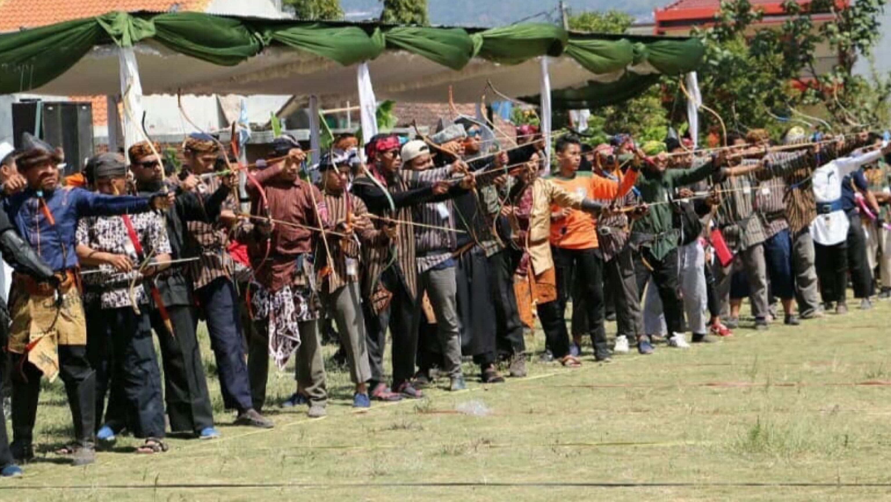 25 Klub Panahan se Jawa Timur Ikuti Kejuaraan di Kota Batu Mengenakan Pakaian Adat Tradisional