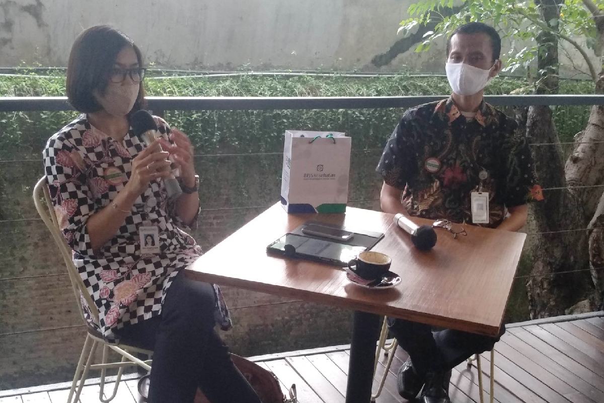 Kepala Cabang BPJS Kesehatan Cabang Malang, Dina Diana Permata, didampingi Wenan Setyo Nugroho.