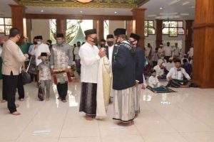 Salat Idul Adha dengan protokol kesehatan di Masjid Agung Lamongan