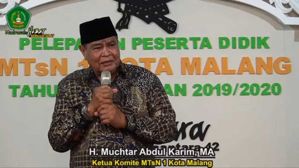 Wisuda dilakukan secara daring. Siswa berada di rumah, sementara di madrasah dihadiri Kepala Kemenag, Ketua Komite, guru dan undangan terbatas lainnya.