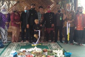 Beberapa pemain film Putri Nareswari Kembang Panawijen.