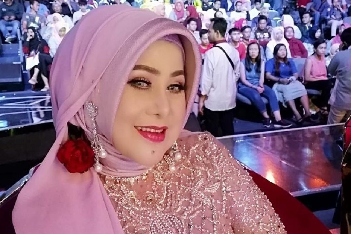 Elvy Sukaesih