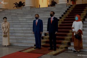 Jokowi dan PM Jepang - Presiden Sambut PM Jepang di Istana Bogor