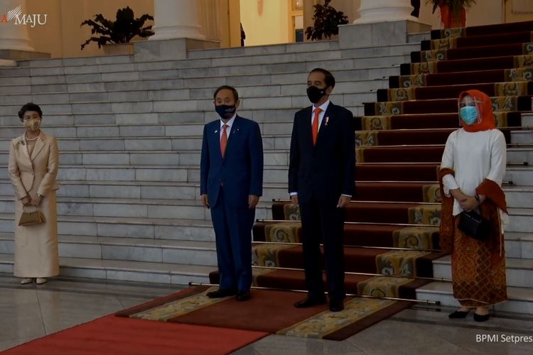 Jokowi dan PM Jepang - Presiden Sambut PM Jepang di Istana Bogor