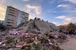 Gempa Turki - Turki Diguncang Gempa Magnitudo 7