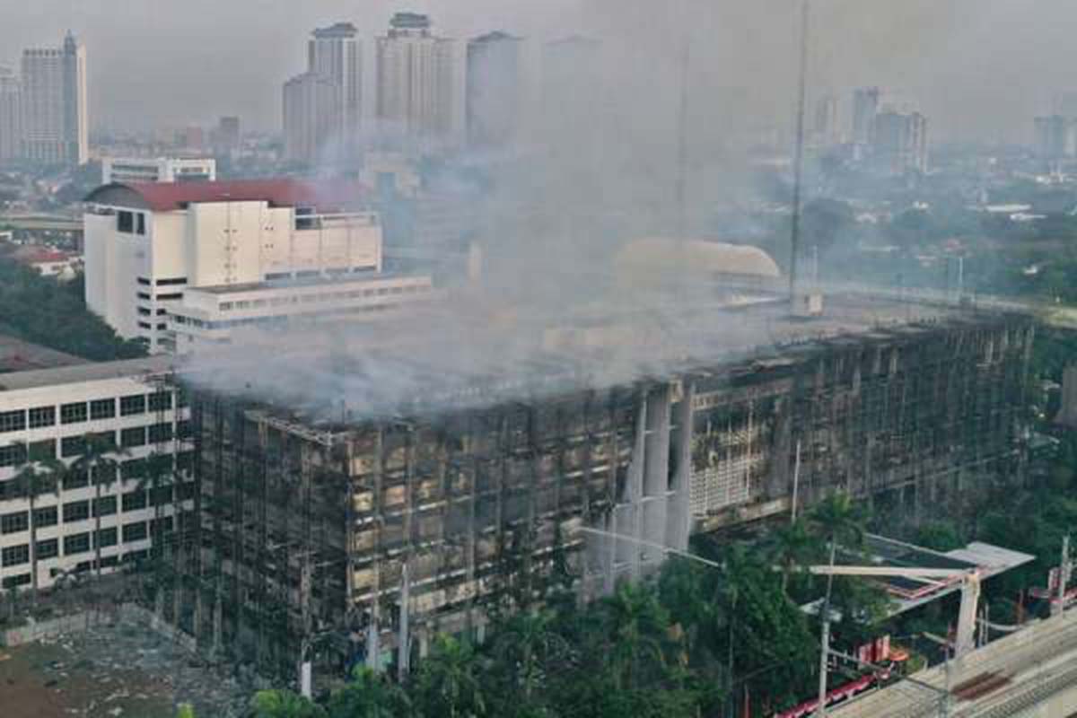 Kantor Kejaksaan terbakar - Polisi Tetapkan Tersangka Kebakaran Gedung Kejaksaan Agung
