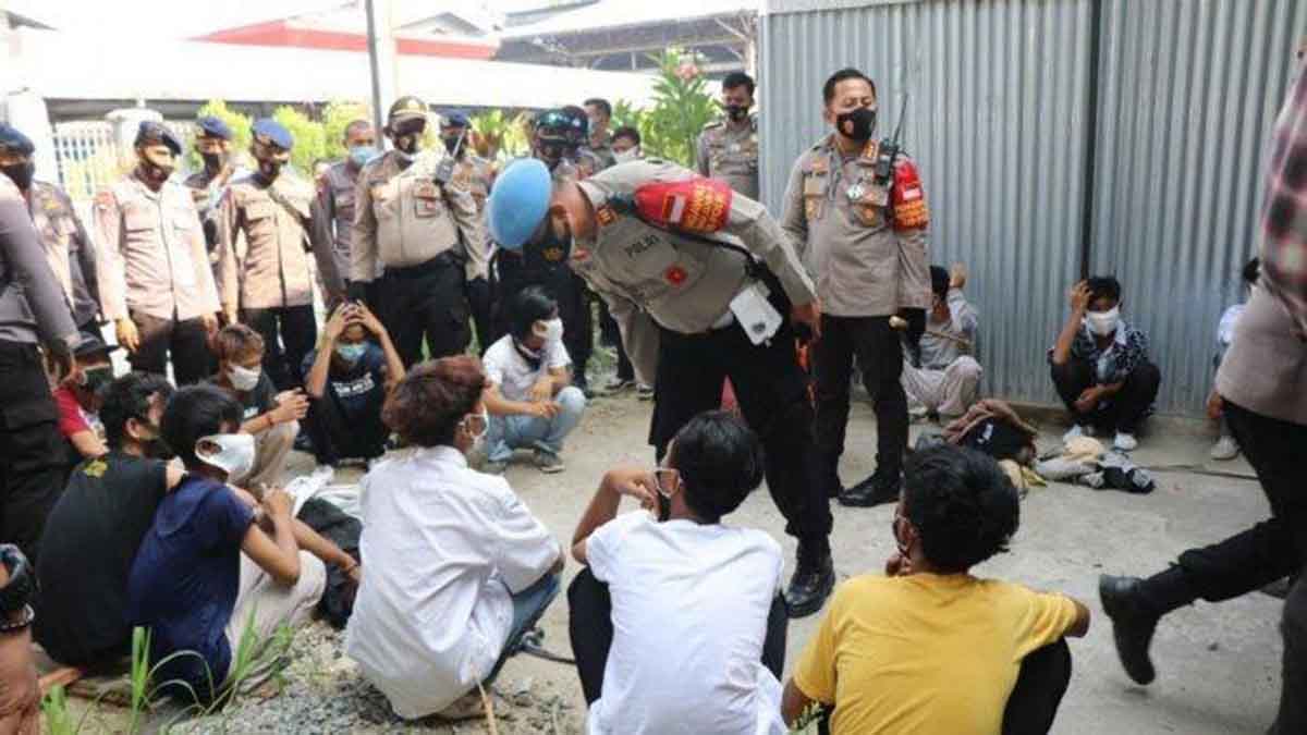 Polisi Akan Beri Catatan Pelajar yang Ikut Demo di SKCK - Pelajar ikut demo omnibus law