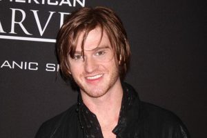 Eddie Hassell - Aktor Eddie Hassell Meninggal Dunia Akibat Tertembak