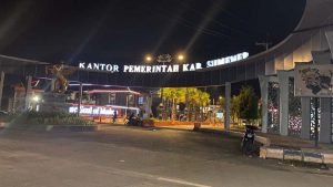KENYAMANAN: Pemkab Sumenep terus meningkatkan kualitas pelayanan publik, diantaranya dengan rehabilitasi dan renovasi Kantor Pemkab Sumenep maupun sejumlah kantor OPD demi kenyamanan warga masyarakat - Pusat Pemerintahan Sumenep Disulap Mirip Mall