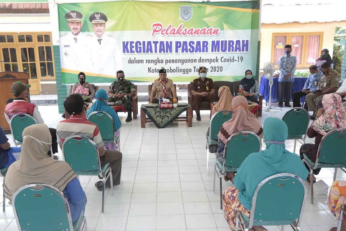 Peluncuran 7.500 paket sembako bersubsidi - Pasar Murah Gelombang Kedua Pemkot Probolinggo Salurkan 7.500 Paket Sembako Bersubsidi