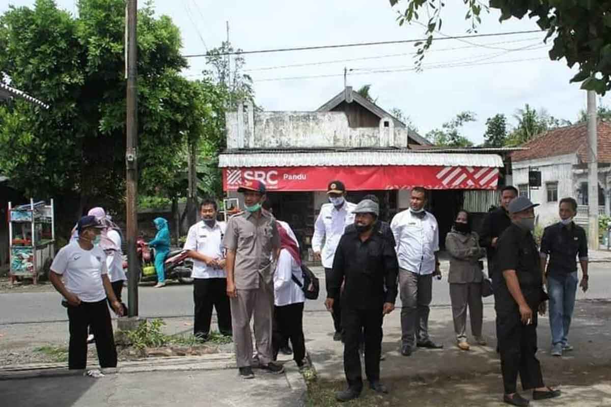 Pansus I DPRD Kabupaten Blitar melakukan kunjugan langsung untuk melihat persiapan lahan RTH di Kecamatan Sutojayan - DPRD Pastikan Raperda RDTR Sutojayan Hampir Rampung