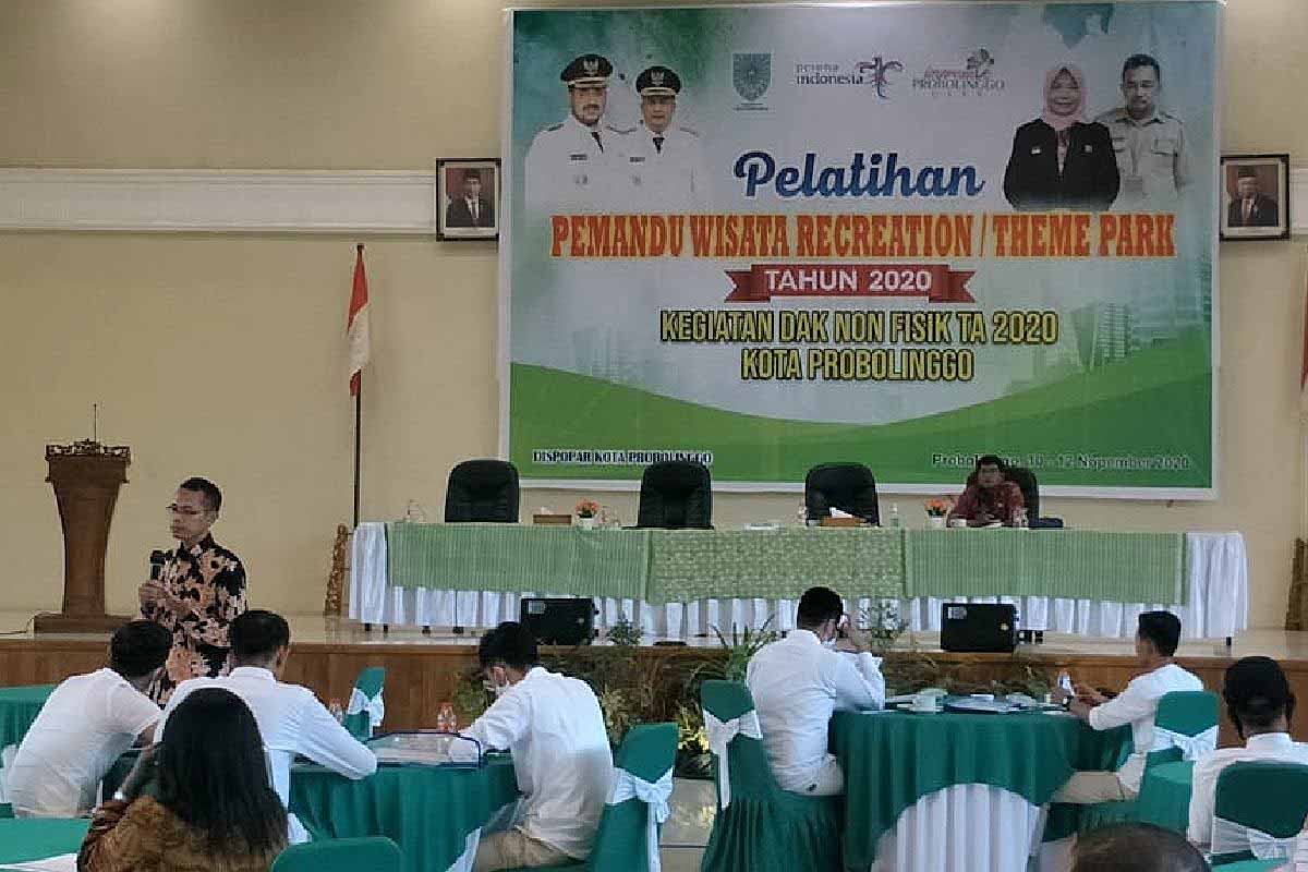 Pelatihan Pemandu Wisata Recreation/Theme Park Tahun 2020 - Dongkrak Wisata Probolinggo, Dispopar Latih Pemandu Wisata Teknik Kepemanduan Rekreasi