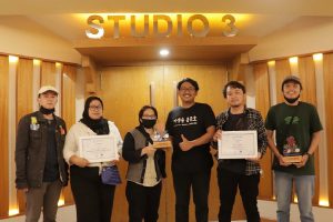 Para pemain dan kru Sinyal Nol Biji Nol - 'Sinyal Nol Biji Nol' Jadi Film Terpilih Movimax Film Festival
