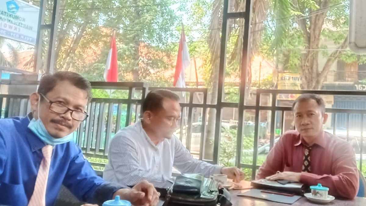 Tujuh Kuasa Hukum LBH FT Datangi Polres Gresik