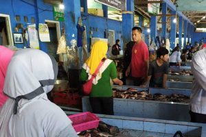 DIREVITALISASI - Bangunan Depo Pasar Ikan yang ada di jalur Lingkar Timur Sidoarjo bakal direvitalisasi dengan nilai pekerjaan Rp 2,3 miliar, Selasa (01/12/2020) - Depo Pasar Ikan Dilengkapi Arena Kuliner dan Cold Storage