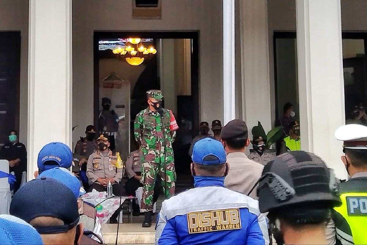 Dandim 0833 Kota Malang memberikan arahan (jaz) - Awas, Jam Malam Berkerumun Siap Dibubarkan dan Disanksi!