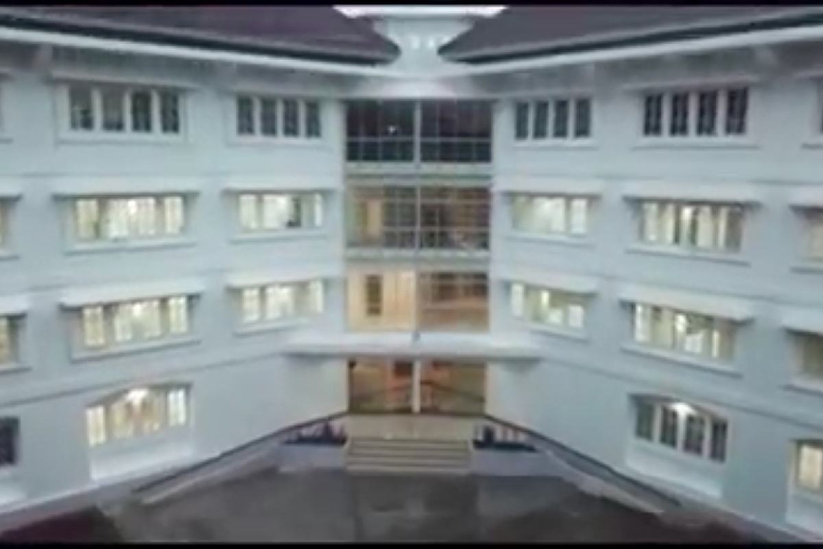 Gedung Bersama Balaikota Malang mudahkan pelayanan publik. (rhd) - Gedung Bersama Balaikota Malang Maksimalkan Pelayanan Publik