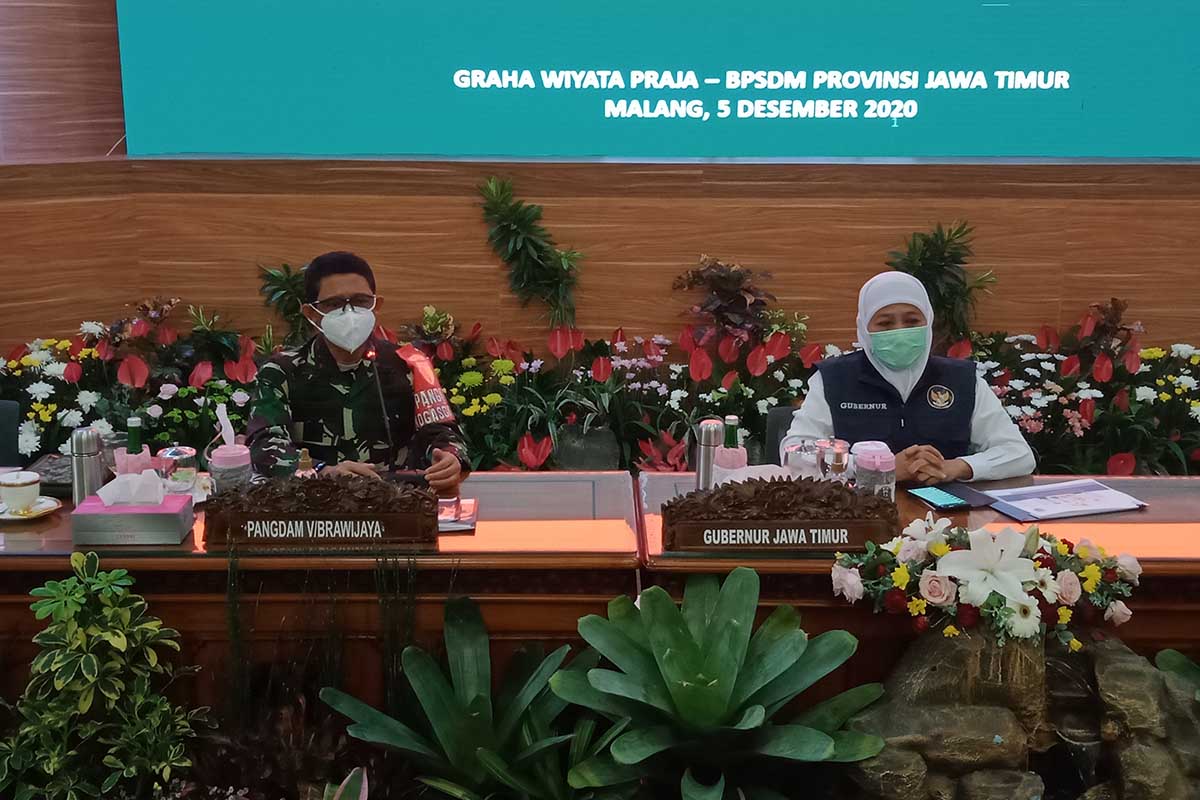 Gubernur menekanan kepada tiap daerah saling membantu - https://id.wikipedia.org/wiki/Penyakit_koronavirus_2019