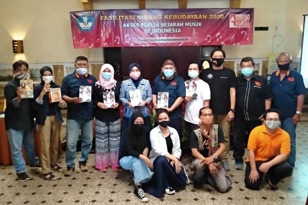 Insan MMI dibalik transformasi digital sejarah musik Indonesia. (rhd) - Transformasi Digital ala MMI Abadikan Sejarah Musik di Indonesia