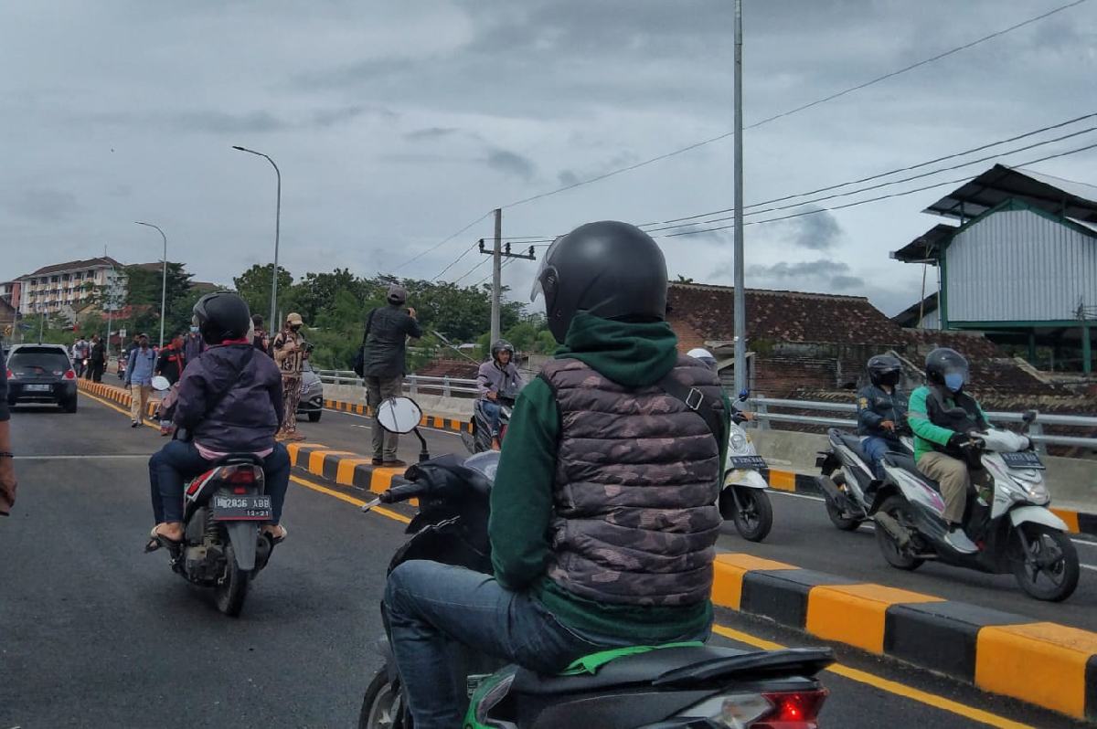 Jembatan Kedungkandang sudah bisa digunakan. (jaz) - Menanti Dua Tahunan, Akhirnya Jembatan Kedungkandang Beroperasi