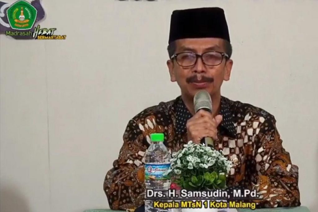 Kepala MTsN 1 Malang, Drs Samsudin MPd. (ist) - MTsN 1 Kota Malang Torehkan 201 Prestasi Pamungkasi Semester Ganjil