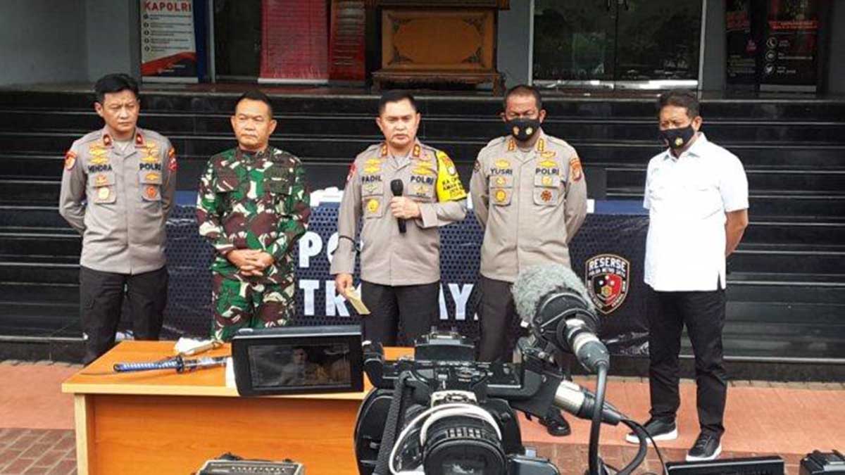 Konferensi Pers Polisi. (ist) - Beda Versi Polisi-FPI Tentang Penembakan di Jalan Tol yang Tewaskan 6 Orang