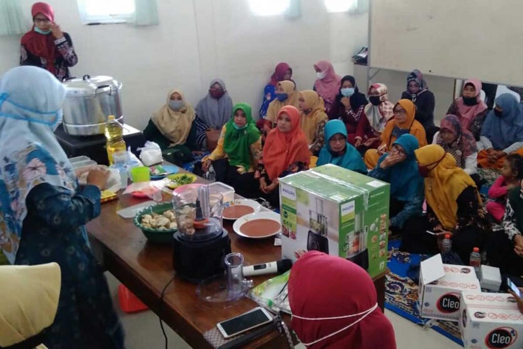 LKPM dan PSGA Lamongan Tingkatan Kemandirian Ekonomi Perempuan Pesisir