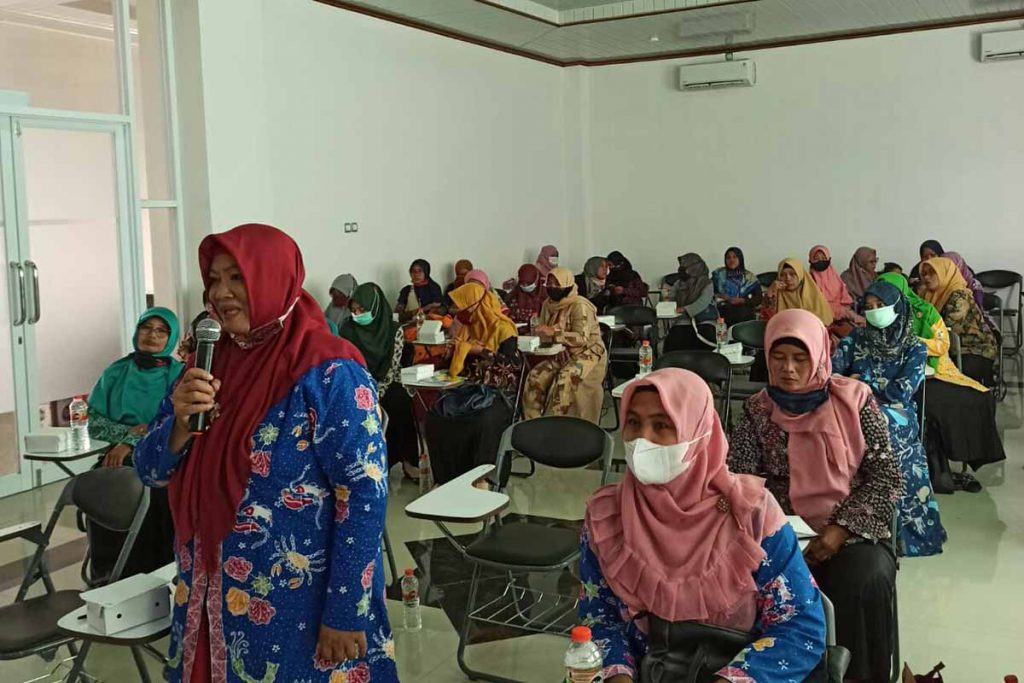 LKPM dan PSGA Lamongan Tingkatan Kemandirian Ekonomi Perempuan Pesisir di Masa Pandemi Covid-19 Tahun 2020