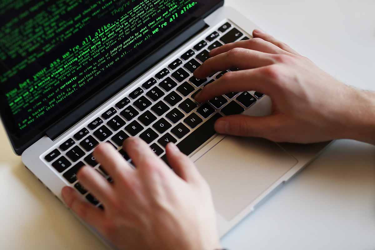 Pentingnya Cyber Ethics di Era Teknologi