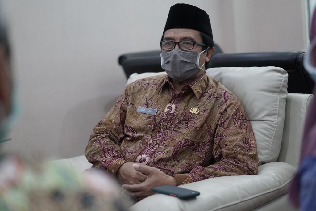 Plt. Bupati Jember, Drs. KH. A. Muqit Arief. (hms) - Terapkan Protokol Kesehatan dalam Keseharian