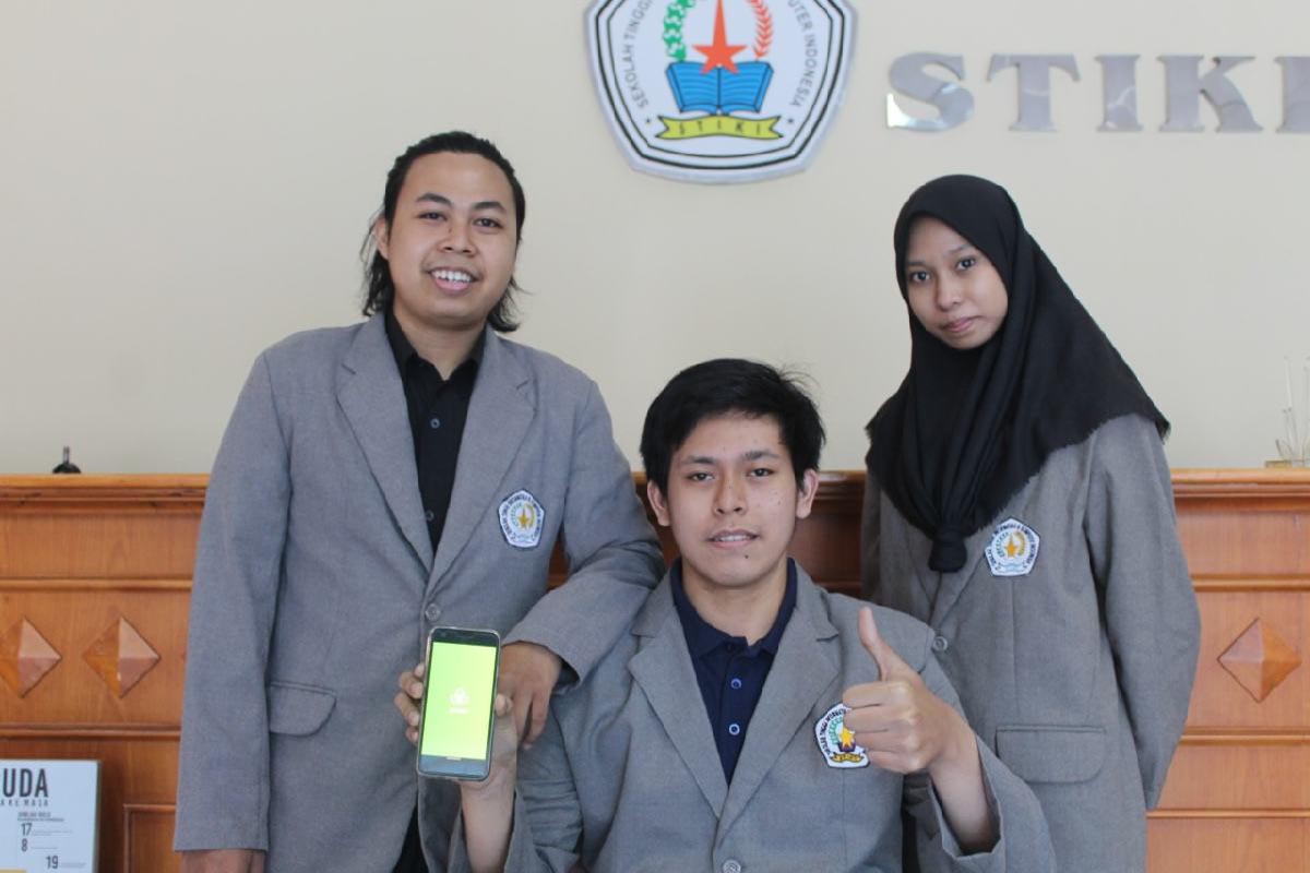 Tim aplikasi Tandur STIKI Malang - Mahasiswa STIKI Malang Ukir Prestasi Nasional Solusi Pandemi