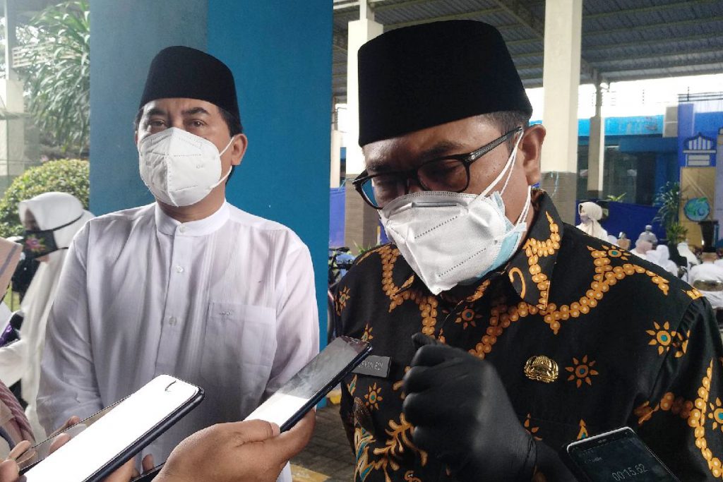Wakil Walikota Malang Sofyan Edi Jarwoko mengapresiasi kinerja PDAM. (rhd) - HUT ke-46 PDAM Komitmen Lebih Baik