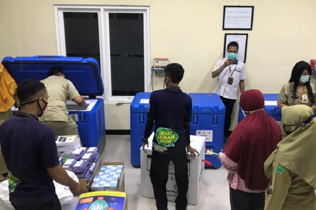 Cool Chain vaksin berada di Dinkes Kota Malang. (ist) - Vaksinasi Pertama Kota Malang 28 Januari 2021