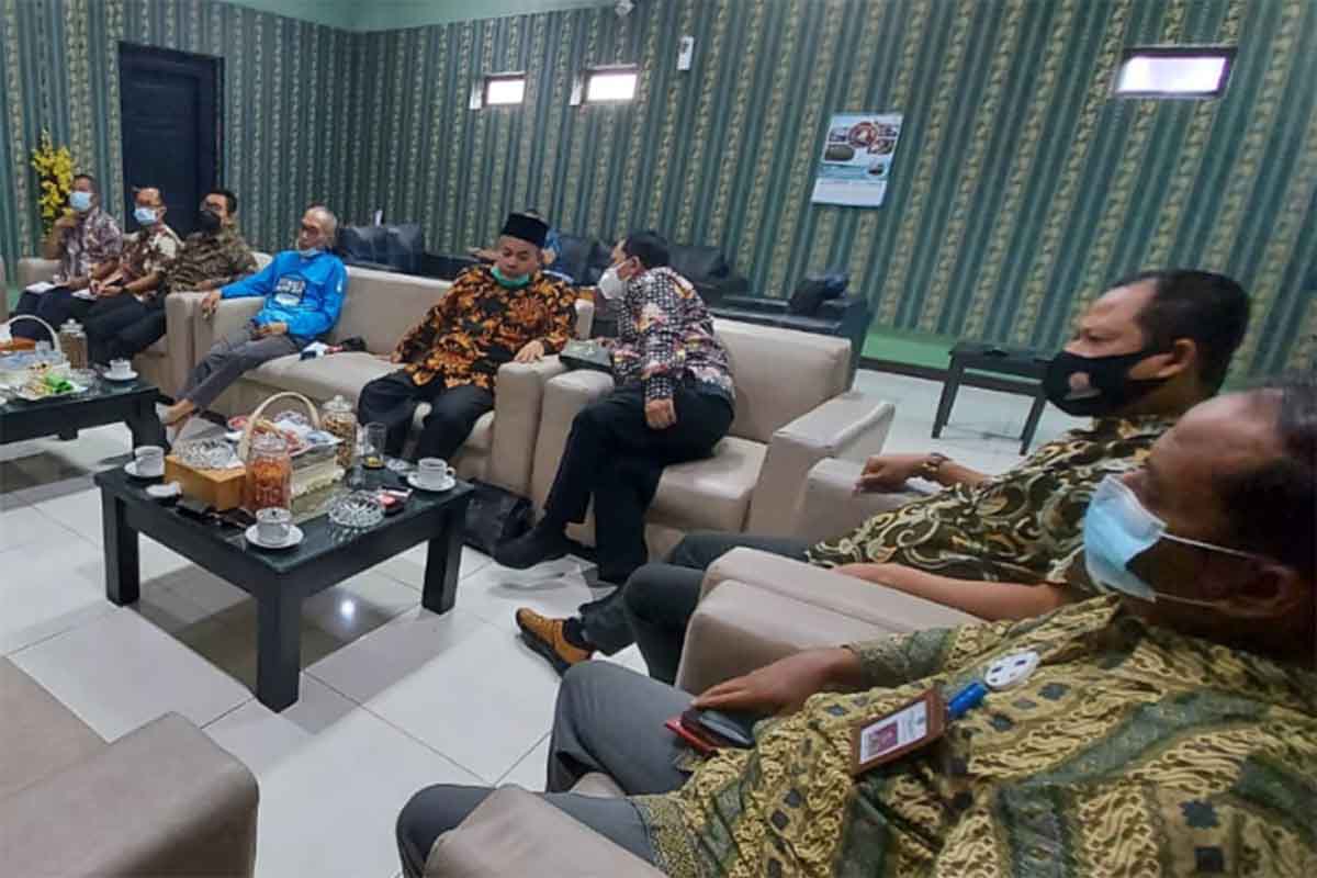 DPRD Lamongan Koordinasi dengan Eksekutif Terkait Penanganan Banjir yang Melanda di Beberapa Desa