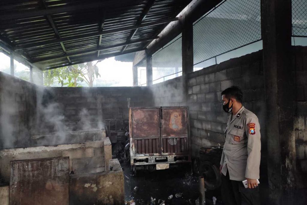 Induk Bank Sampah Ludes Terbakar