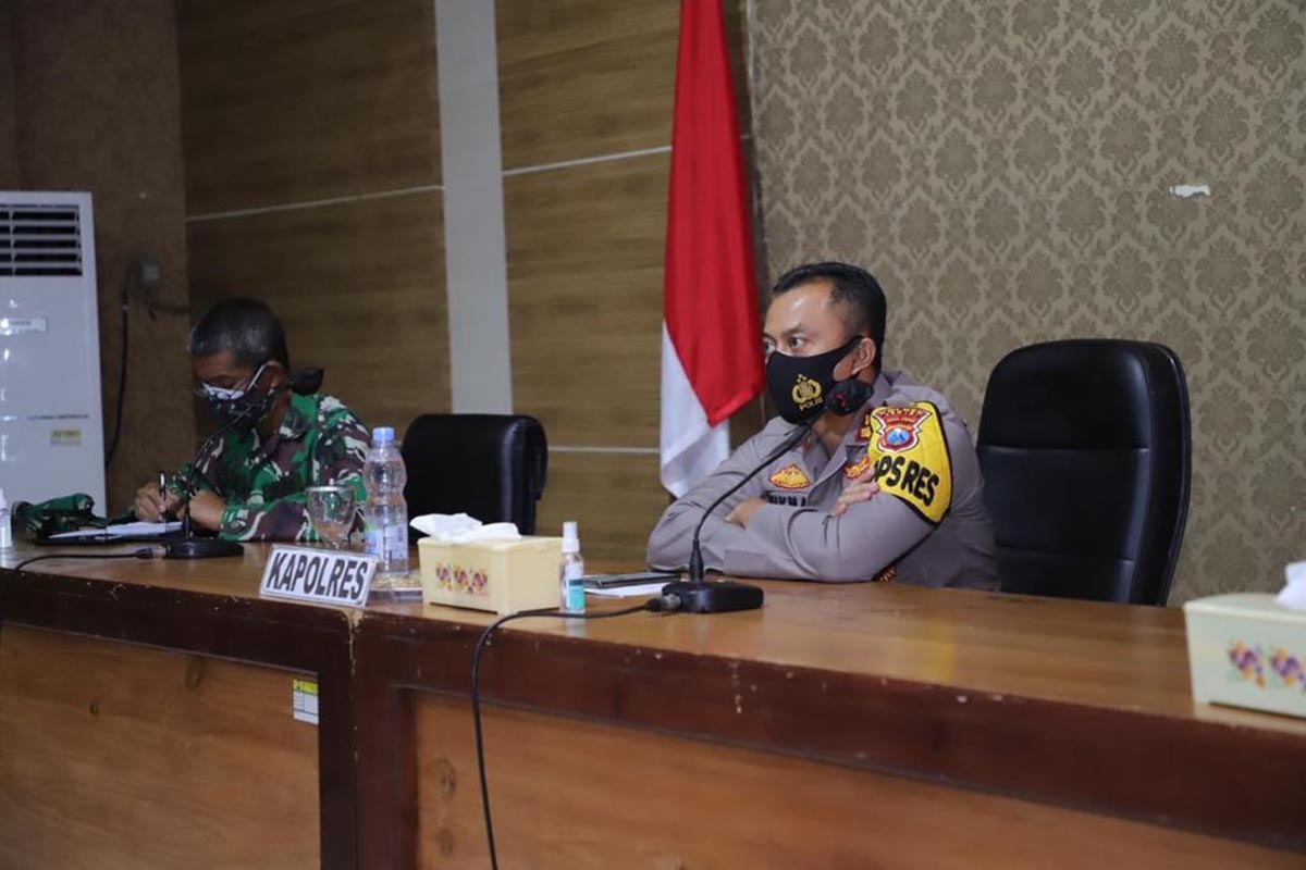 Kapolres Kediri, AKBP Lukman Cahyono S.I.K - Kapolres Kediri Minta Masyarakat Terus Patuh 3M