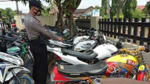 Kendaraan para pelaku balap liar akan dilakukan penindakan secara hukum - Pelaku Balap Liar Diobrak dan Diamankan Polres Kediri