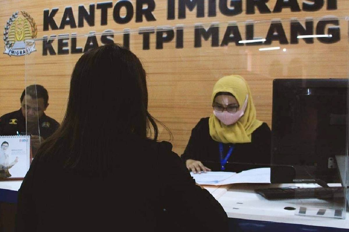 Pelayanan keimigrasian di Kantor Imigrasi Kelas I TPI I Malang. (ist) - Pelayanan Imigrasi Kelas TPI I Malang Tutup Lima Hari