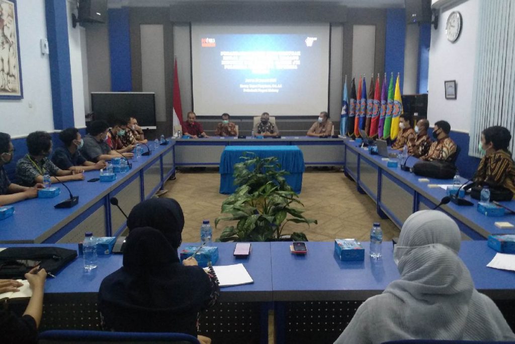 Pemaparan magang industri dan kontrak kerja. (rhd) - Wujudkan Kampus Merdeka Belajar, Polinema Jalin MoU dengan PT Infonika Parasa