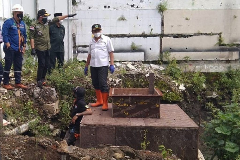 Salah satu titik proyek bangunan di Soehat diduga mempersempit drainase. (ws1) - Sutiaji: Banjir Adalah PR Bersama