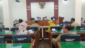 Rapat Pansus 1 DPRD Trenggalek, Selasa (12/01/2021) - Pansus I Minta Ranperda Industri Sesuaikan RTRW