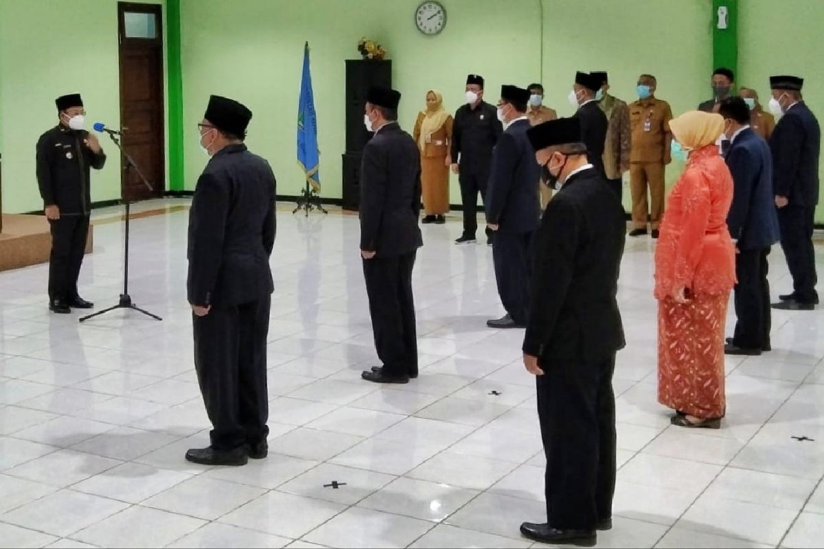 Walikota mengukuhkan Dewan Pendidikan Kota Malang 2021-2025. (ws1) - Walikota Kukuhkan Dewan Pendidikan Kota Malang 2021-2025