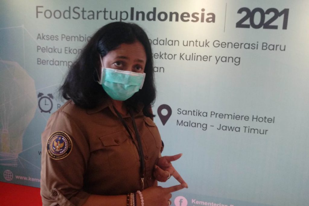 Direktur Akses Pembiayaan Kemenparekraf/Baparekraf, Hanifah Makarim, menjawab pertanyaan awak media. (rhd) - Bangkitkan Usaha Kuliner, Food Startup Indonesia 2021 Kembali Hadir di Malang