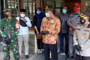 Meninjau persiapan vaksinasi di RSIA Mardi Waloeja Rampal. (ist) - Kapolresta Makota dan Dandim 0833 Tinjau Persiapan Vaksinasi RSIA Mawar