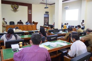 Pansus II DPRD mengevaluasi kembali perkembangan merger kedua bank milik Pemkab Trenggalek - Merger 2 BPR Plat Merah di Trenggalek Stagnan