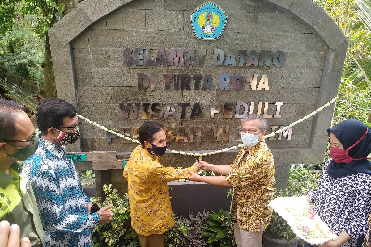 Peresmian Tugu Tirta Rona Wisata Peduli Perubahan Iklim. (rhd) - Tirta Rona, Wisata Peduli Perubahan Iklim di Tlogomas Malang